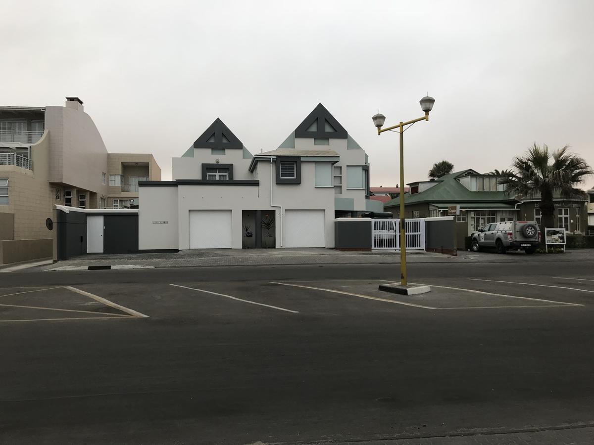 Mahdi Cottage Swakopmund Bagian luar foto